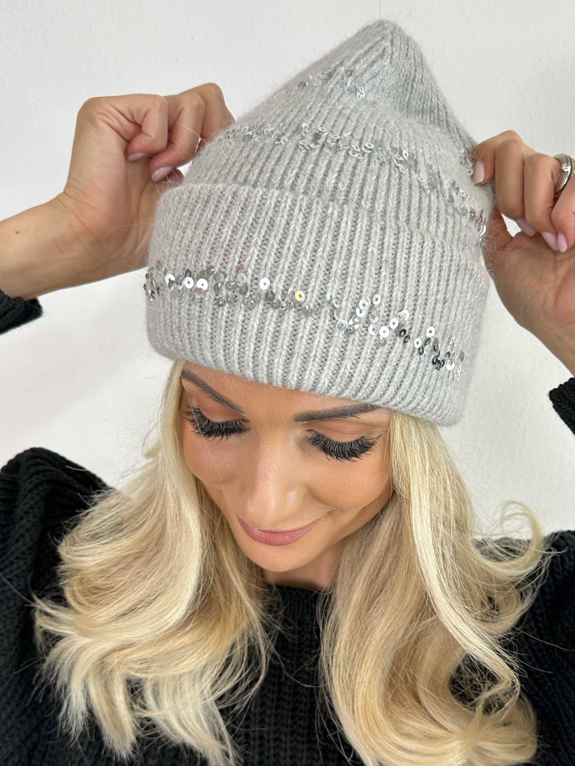 Hazel - Strikhue med pailletter